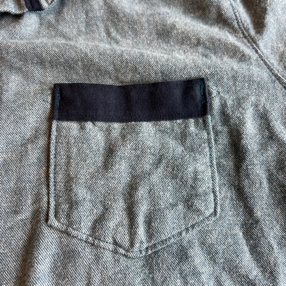 The North Face Gray / Blue Button Up Shirt M - Picture 4 of 11
